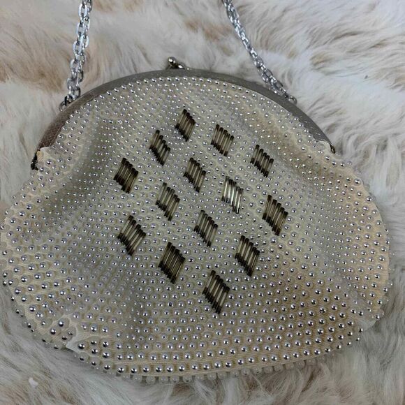Vintage Ivory Beaded Evening‎ Bag Kiss Lock from Safram - Picture 2 of 7